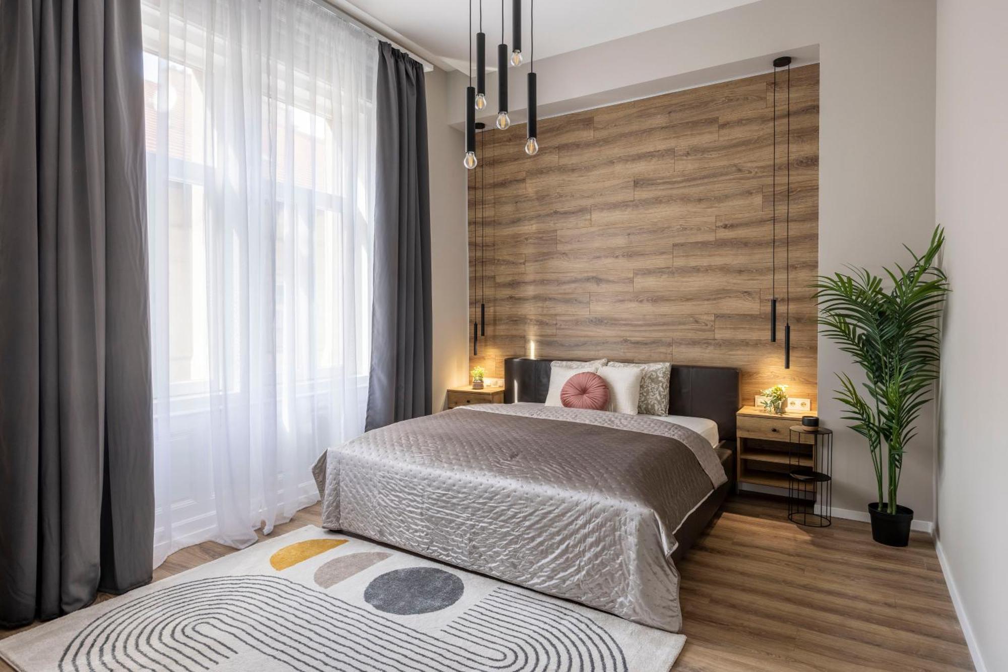 Exclusive Stylish Suite By Prestige Homes Next To The Oktogon บูดาเปสต์ ภายนอก รูปภาพ